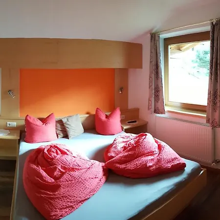 Haus Falke Apartamento